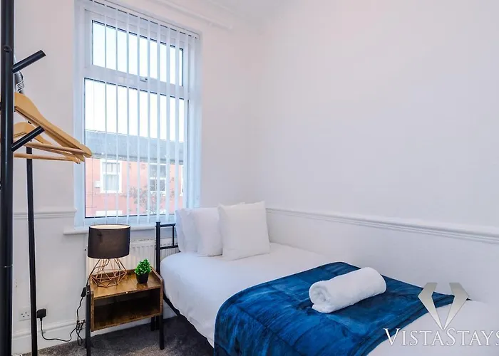 Prázdninový dům 3br, Pool Table, Dart Board By Vista Short Lets *