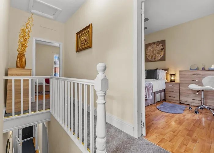 Seymour Escape Spacious 4br For 8 *