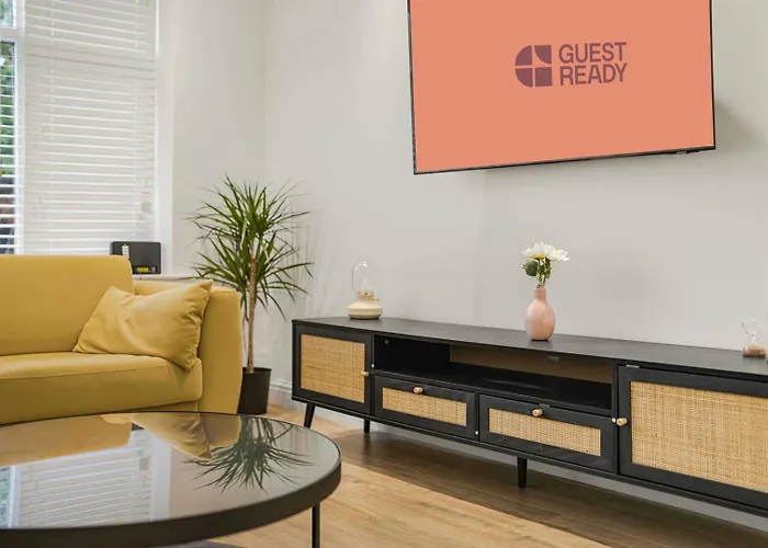 Guestready - Charming Retreat With Private Patio