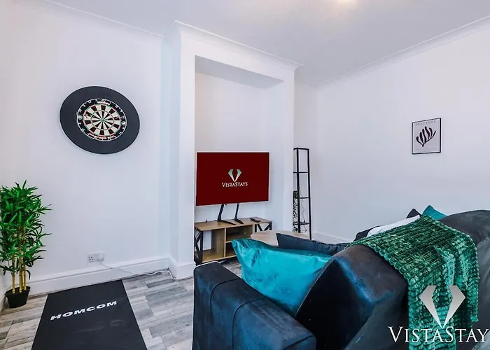 3br, Pool Table, Dart Board By Vista Short Lets *