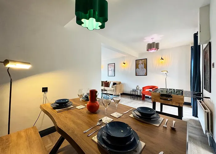 Family & Pet-friendly 5pp, Parking, 20 Min To *