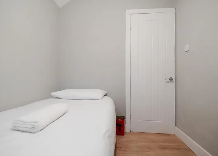 Сasa de vacaciones Spacious 3br - Pool Table - Games - Sleeps 9 Mánchester