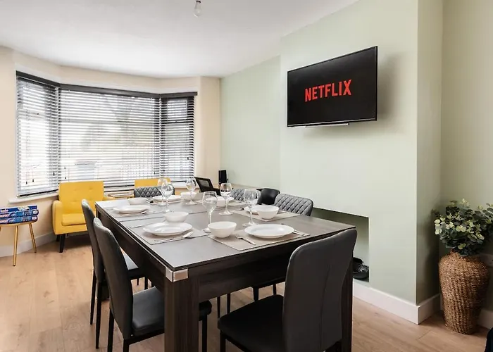 Spacious 3br - Pool Table - Games - Sleeps 9 Tatil Evi