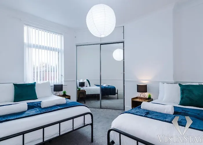 3br, Pool Table, Dart Board By Vista Short Lets *