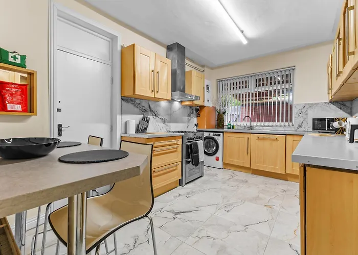 בית נופש Seymour Escape Spacious 4br For 8 מנצ'סטר