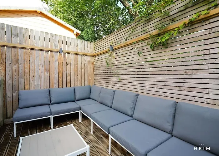 Eden At The Heim 펜션 *