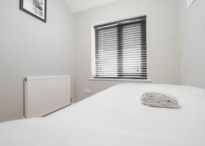 Spacious 3br - Pool Table - Games - Sleeps 9 Tatil Evi