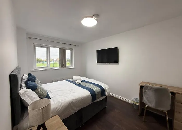 Tatil Evi Near Old Trafford Modern 4br House For 7 Guests *