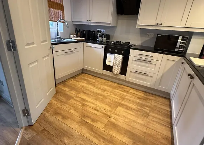 Cosy 4br House, West Didsbury, Bars And Restaurants Close By, Free Parking, Sleeps 8 Сasa de vacaciones Mánchester