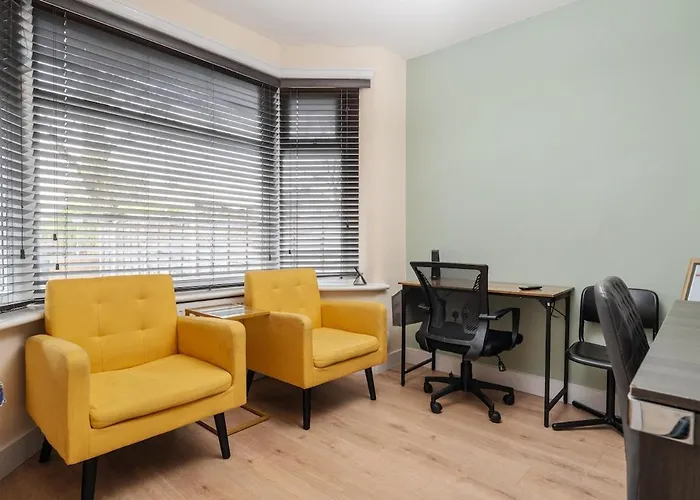 Tatil Evi Spacious 3br - Pool Table - Games - Sleeps 9