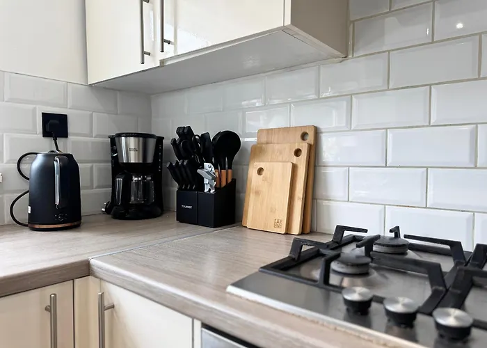 Family & Pet-friendly 5pp, Parking, 20 Min To Manchester