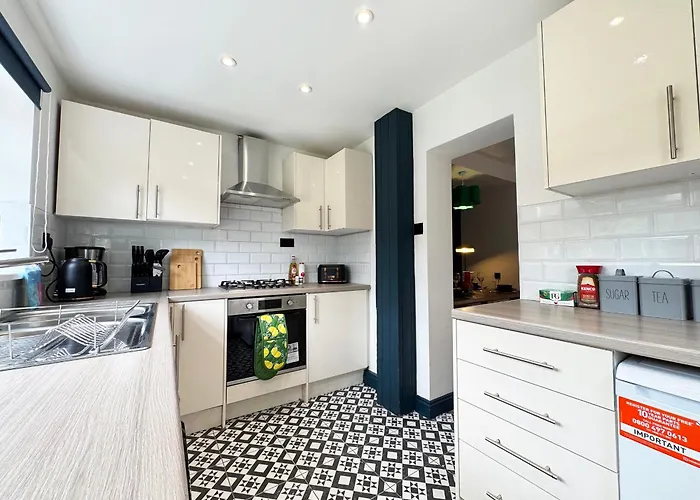 Family & Pet-friendly 5pp, Parking, 20 Min To *