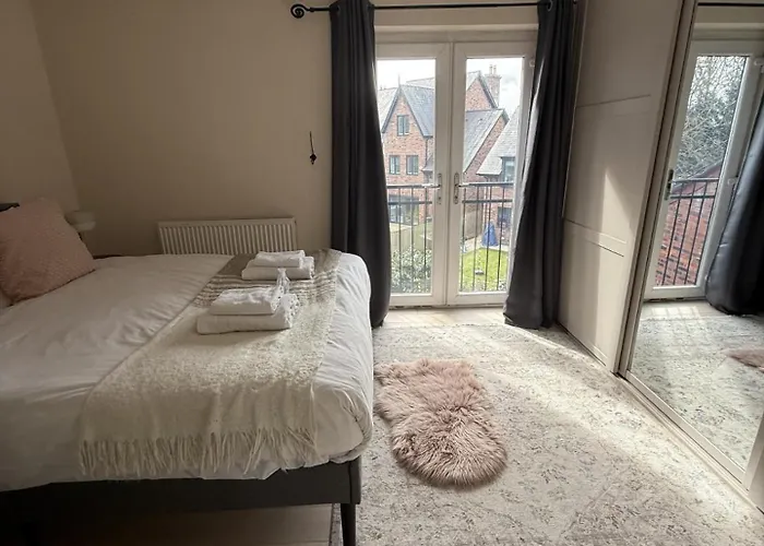 Cosy 4br House, West Didsbury, Bars And Restaurants Close By, Free Parking, Sleeps 8 Дом отдыха *