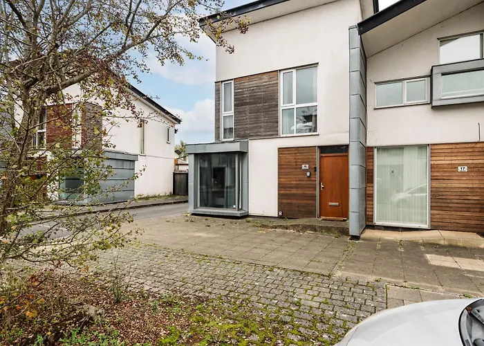 Prázdninový dům Chic 3bd Abode With Pool Table - Etihad - Coop Live - Free Parking Manchester