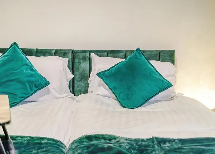 Oldtrafford - Sleeps 6 - Free Parking - Free Wifi Сasa de vacaciones