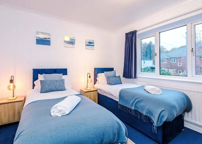 Сasa de vacaciones 4 Bed House - Sleeps 8 - Free Parking - Manchester Mánchester