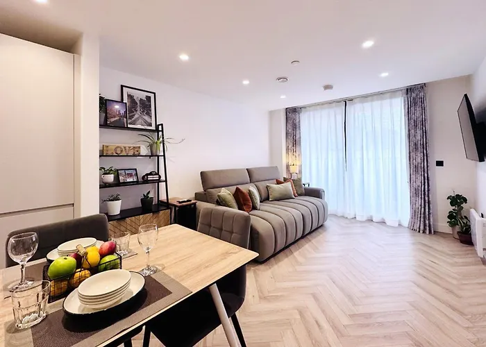 Lomax Chic - Walk Everywhere - Piccadilly, Ancoats & Nq مانشستر