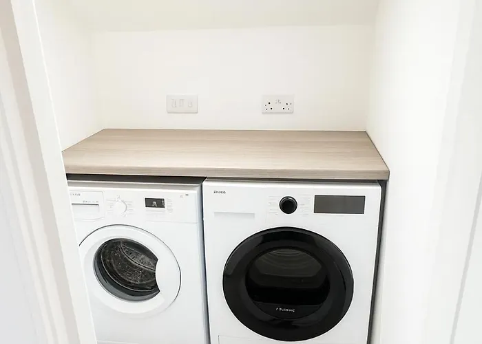 Kehoes Platinum Near Etihad Stadium And Coop Live Arena Sleeps 4 Apartament