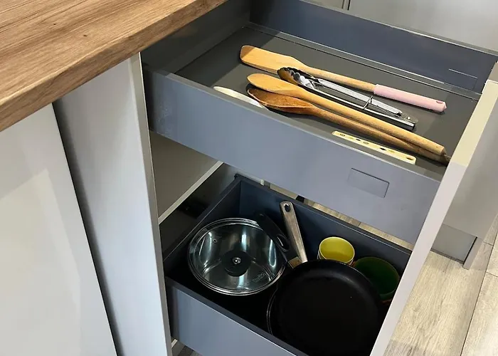 Apartament Cosy - 15 Mins Drive To *