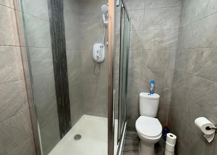 2, Centrally Located Near Northern Quarter Apartment