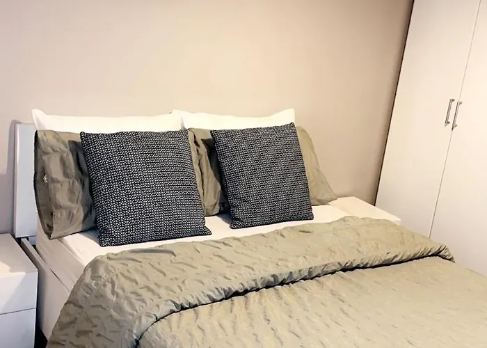 아파트 Cozy 2- Bed In The Centre