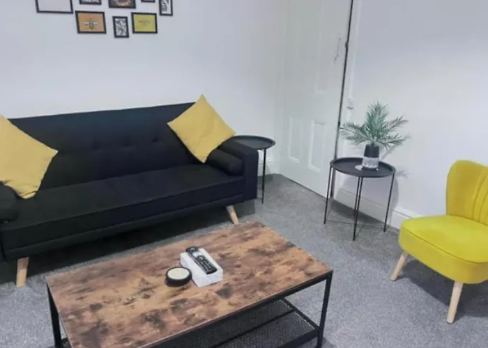 Lägenhet Free Parking, Large House For Contractors & Families, Sleeps 5, 5 Mins To Etihad Stadium *