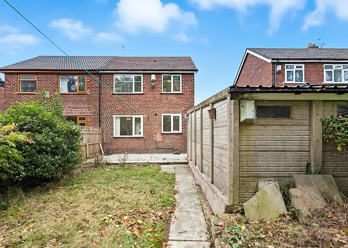 Modern Close To Events With Parking 아파트