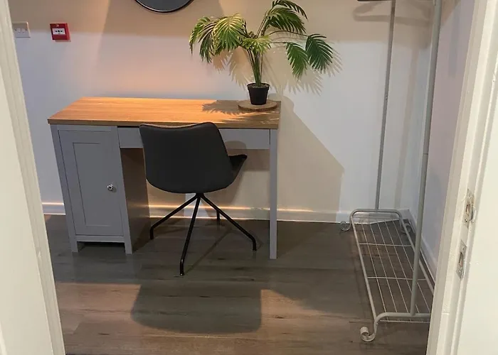 Apartmán 2 Bedrooms Next To Arndale Shopping *