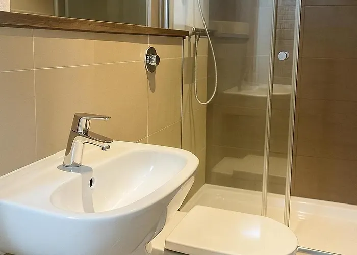 Contemporary 2 Bedroom Flat With Great Location In Salford Apartmán Manchester