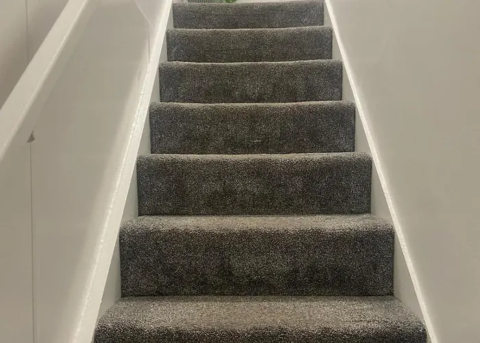 2 Bedrooms Next To Arndale Shopping Apartmán