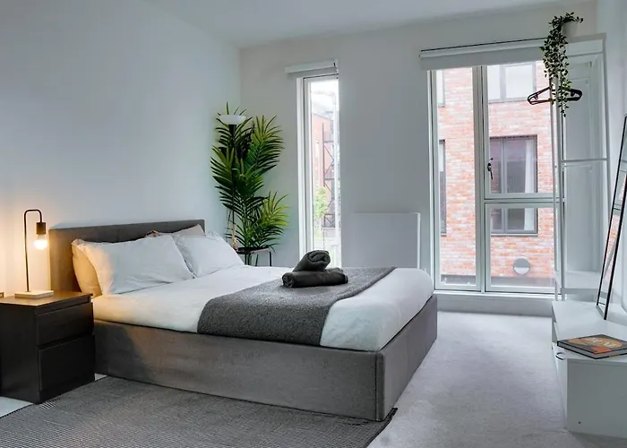 Sleek 4Br Townhouse - Rooftop - Hot Tub * 曼彻斯特