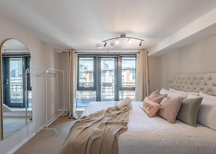 Luxury 2-bed Penthouse In Deansgate I Free Parking Daire *