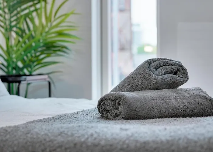 Sleek 4Br Townhouse - Rooftop - Hot Tub 曼彻斯特