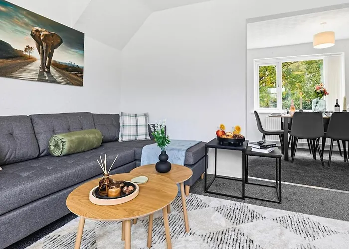 Modern Close To Events With Parking Manchester