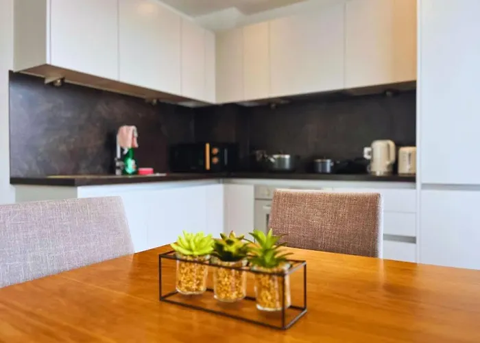 Joyful Group - Deansgate 2br Chic Gardens