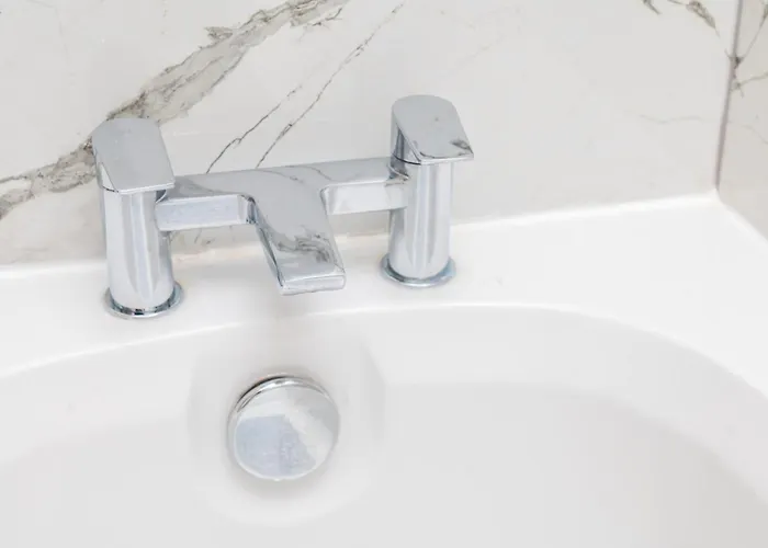 Nocleg ze śniadaniem Elegant And Modern 3 Double Bedroom Near Centre Entire House Parking