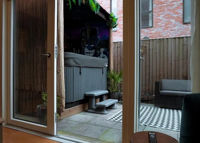 公寓 Sleek 4Br Townhouse - Rooftop - Hot Tub