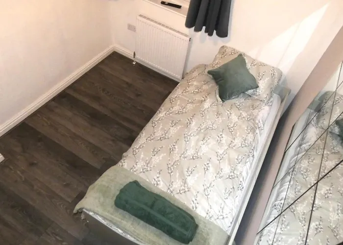 Appartement Spacious 4 Bed Maisonette Close To Salford Quays And With Smart Tvs And Netflix Perfect For Families And Contractors Manchester