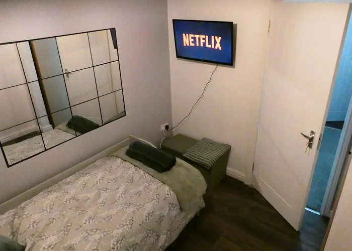 Appartement Spacious 4 Bed Maisonette Close To Salford Quays And With Smart Tvs And Netflix Perfect For Families And Contractors