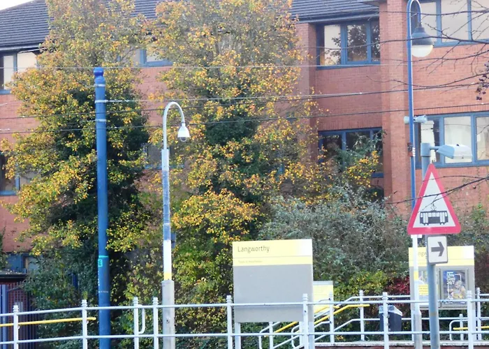 Spacious 4 Bed Maisonette Close To Salford Quays And With Smart Tvs And Netflix Perfect For Families And Contractors Manchester