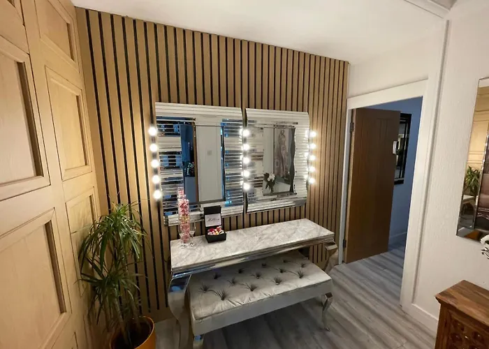 Hendham House - Near Etihad Stadium, Coop Live Arena, Ao Arena, Piccadilly Train Station & Centre 2* Manchester