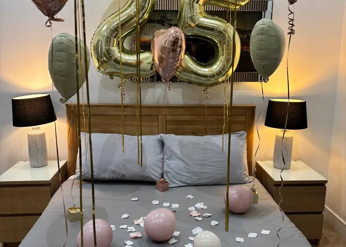 Hendham House - Near Etihad Stadium, Coop Live Arena, Ao Arena, Piccadilly Train Station & Centre Гостевой дом Манчестер