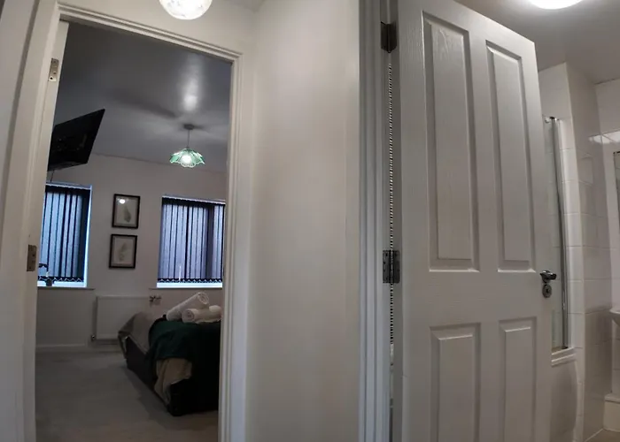 Stylish In Vibrant Salford, Manchester! 아파트