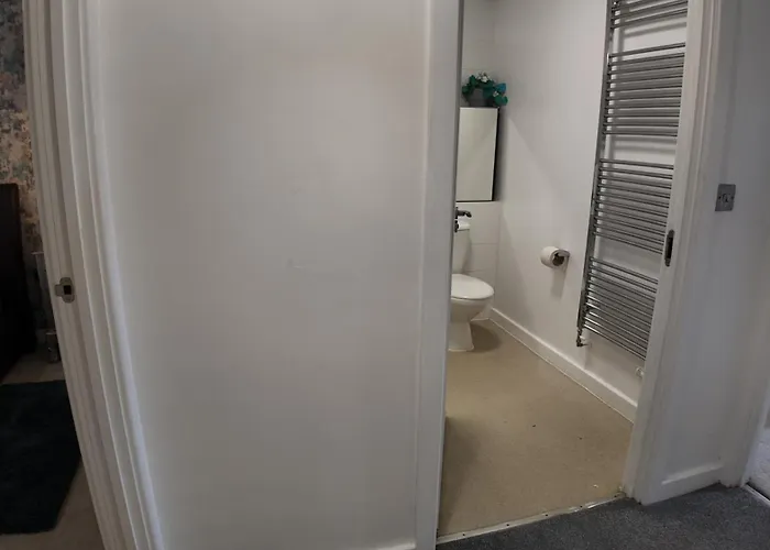 Stylish In Vibrant Salford, Manchester! 맨체스터