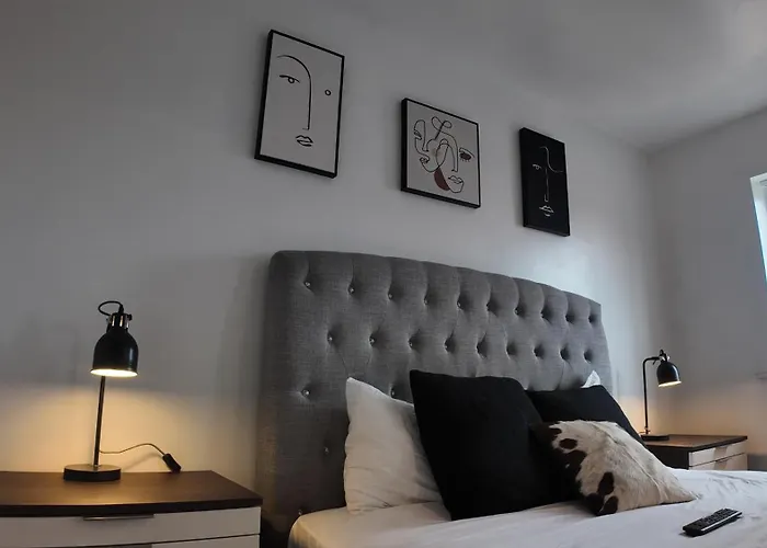 아파트 Stylish In Vibrant Salford, Manchester! *