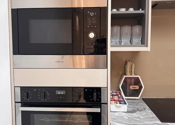 Willa Luxury 6 Bed Near Centre With Cinema & Games 5 Bathrooms