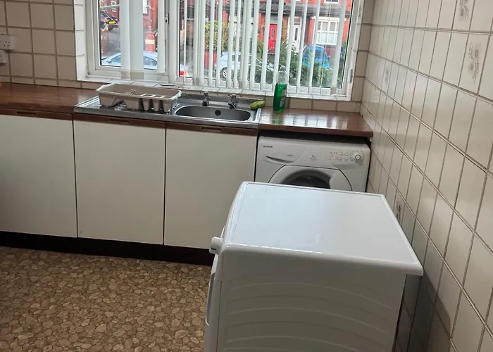 Komegloba Exquisite * Manchester