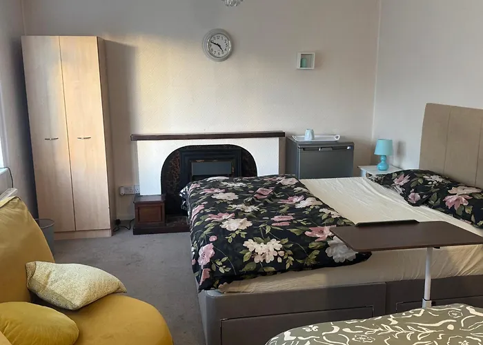 Komegloba Exquisite مانشستر