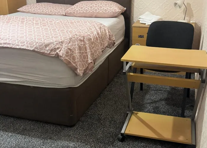 Komegloba Exquisite مانشستر