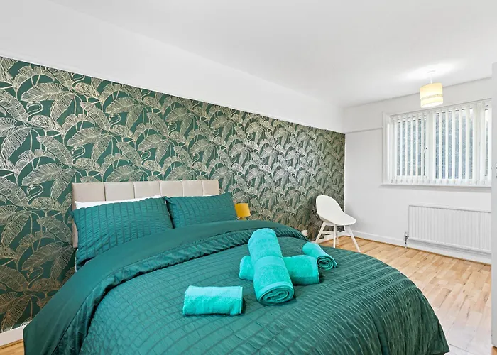 Comfy Bedroom Getaway Tatil Evi Manchester